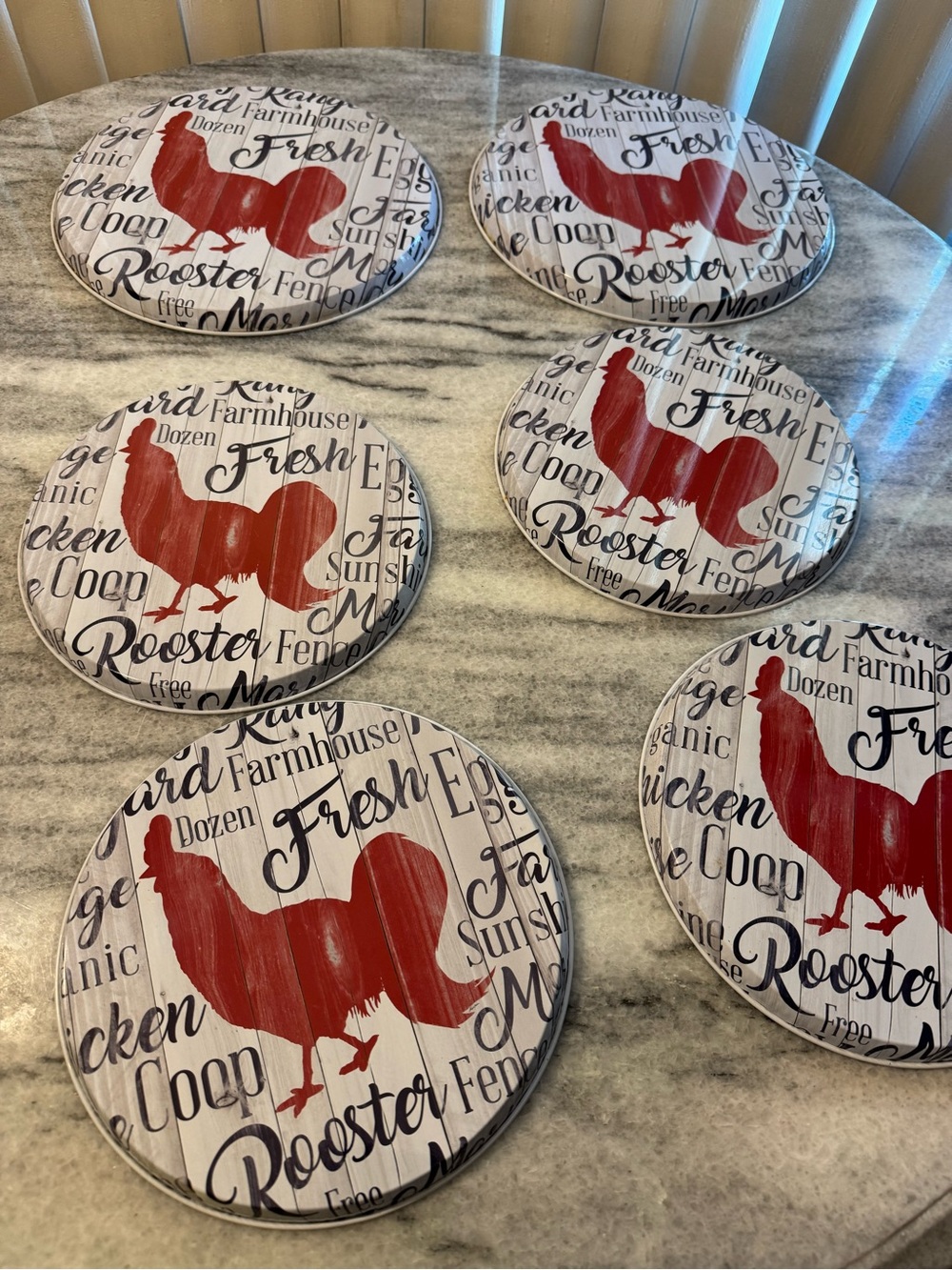 Farmhouse Rooster Wall Plaque - Red